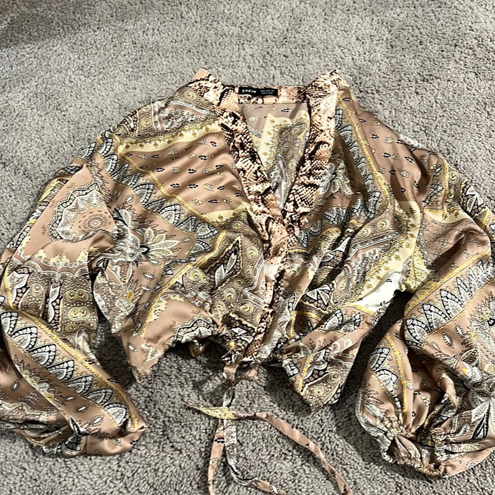 Woman blouse